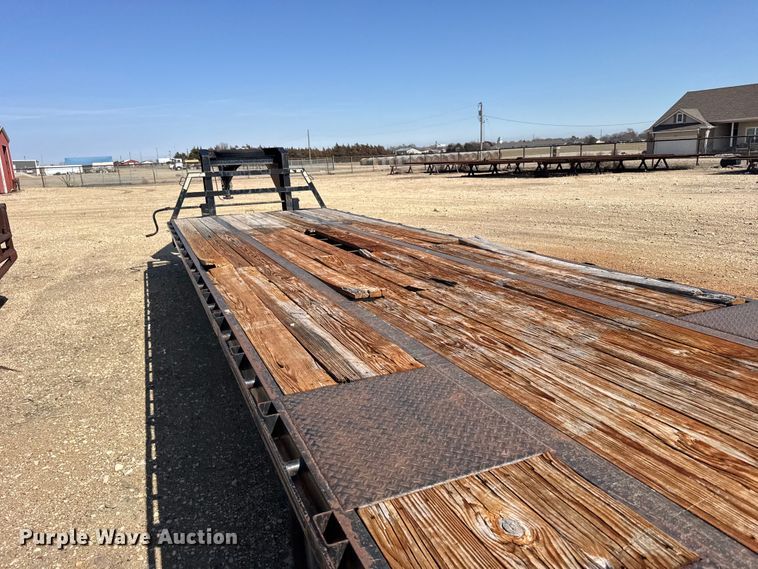 image for item FB6976 2013 Circle M equipment trailer