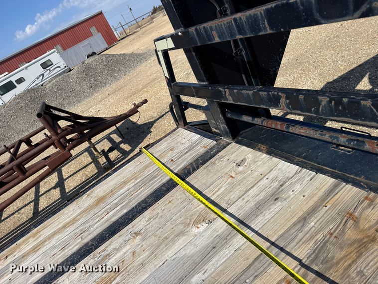 image for item FB6976 2013 Circle M equipment trailer