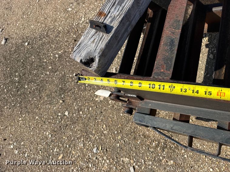 image for item FB6976 2013 Circle M equipment trailer