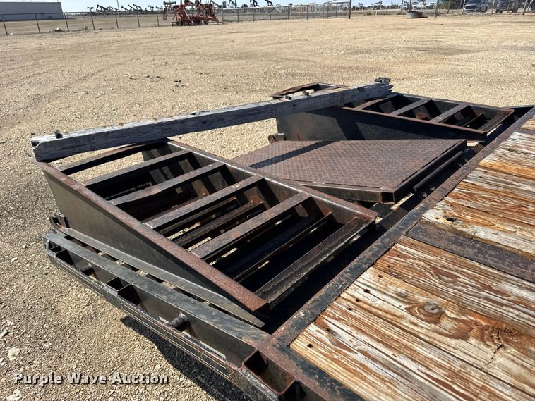 image for item FB6976 2013 Circle M equipment trailer