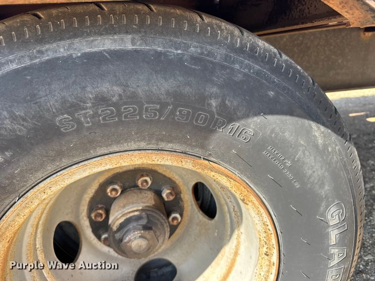 image for item FB6976 2013 Circle M equipment trailer