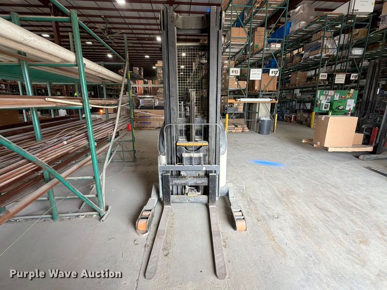 image for item FB8009 2017 Crown RR5725-35 reach truck