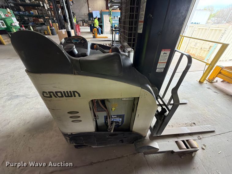 image for item FB8009 2017 Crown RR5725-35 reach truck