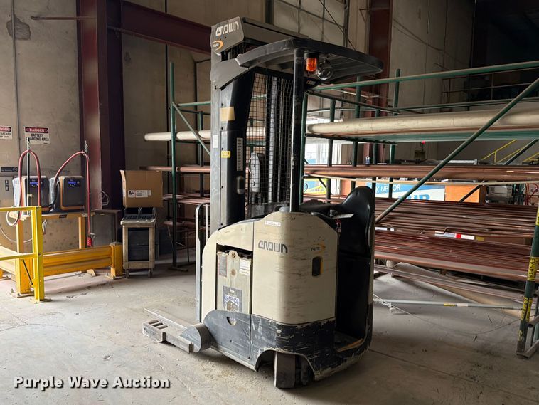 image for item FB8009 2017 Crown RR5725-35 reach truck