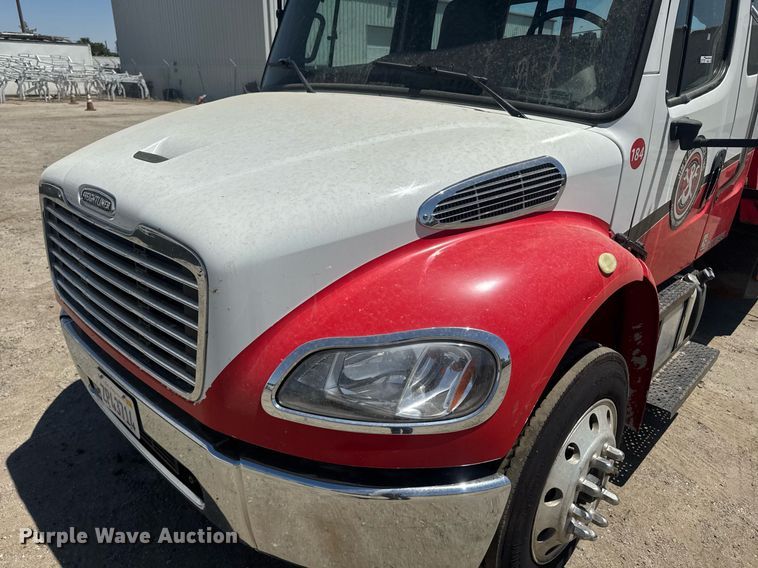 image for item FB9407 2019 Freightliner Business Class M2 rollback truck
