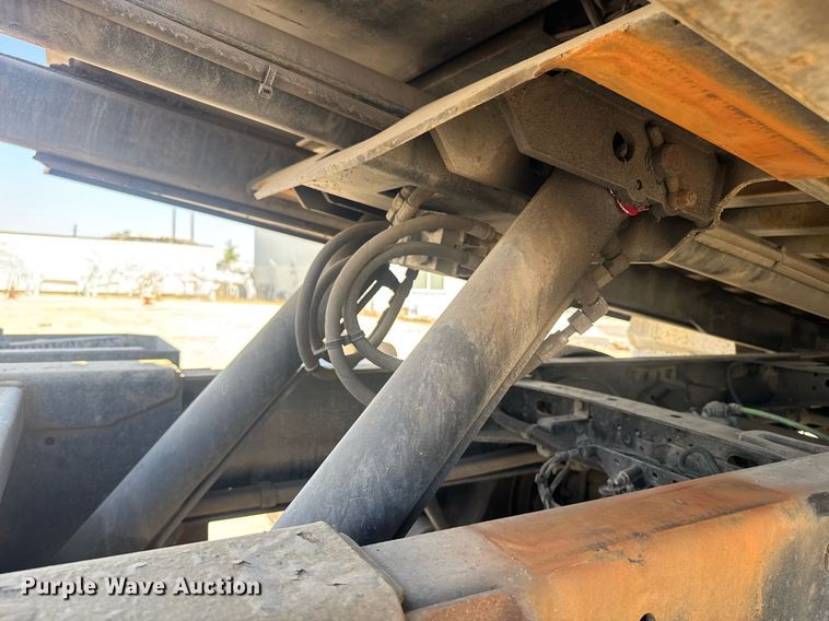 image for item FB9407 2019 Freightliner Business Class M2 rollback truck