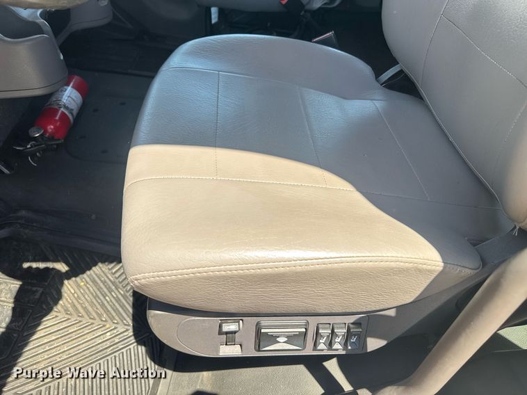 image for item FB9407 2019 Freightliner Business Class M2 rollback truck