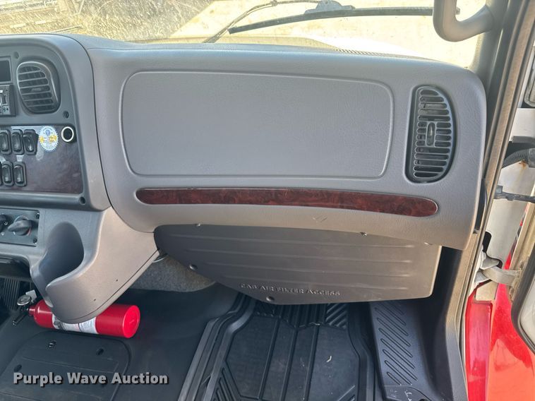 image for item FB9407 2019 Freightliner Business Class M2 rollback truck