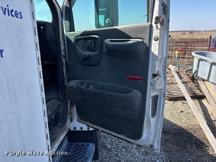 image for item FC1621 2005 Chevrolet C4500 utility / service truck