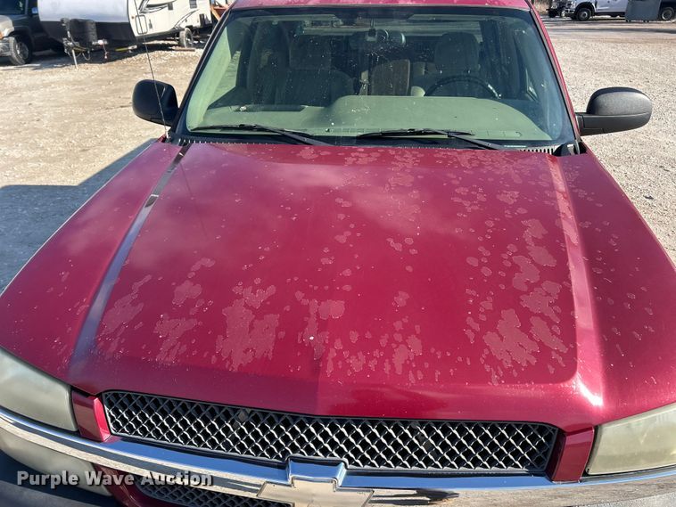 image for item FC5060 2005 Chevrolet Silverado 1500 Crew Cab pickup truck