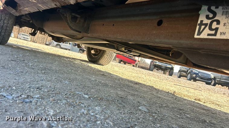 image for item FC5060 2005 Chevrolet Silverado 1500 Crew Cab pickup truck