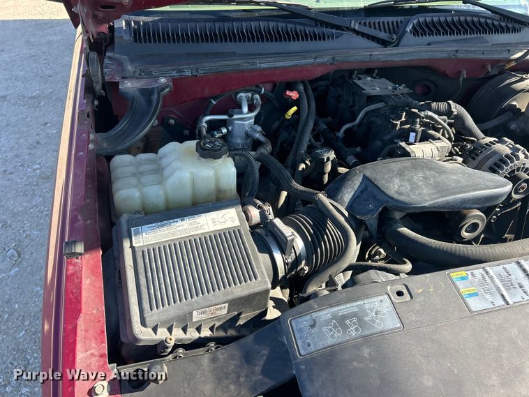 image for item FC5060 2005 Chevrolet Silverado 1500 Crew Cab pickup truck