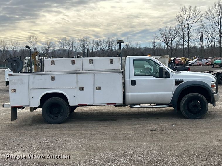 image for item FC5073 2008 Ford F550 XL Super Duty utility / service truck