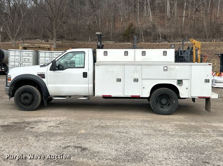 image for item FC5073 2008 Ford F550 XL Super Duty utility / service truck