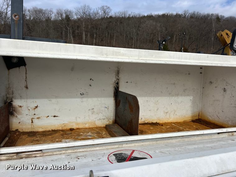 image for item FC5073 2008 Ford F550 XL Super Duty utility / service truck