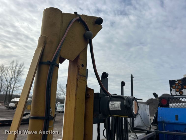 image for item FC5073 2008 Ford F550 XL Super Duty utility / service truck