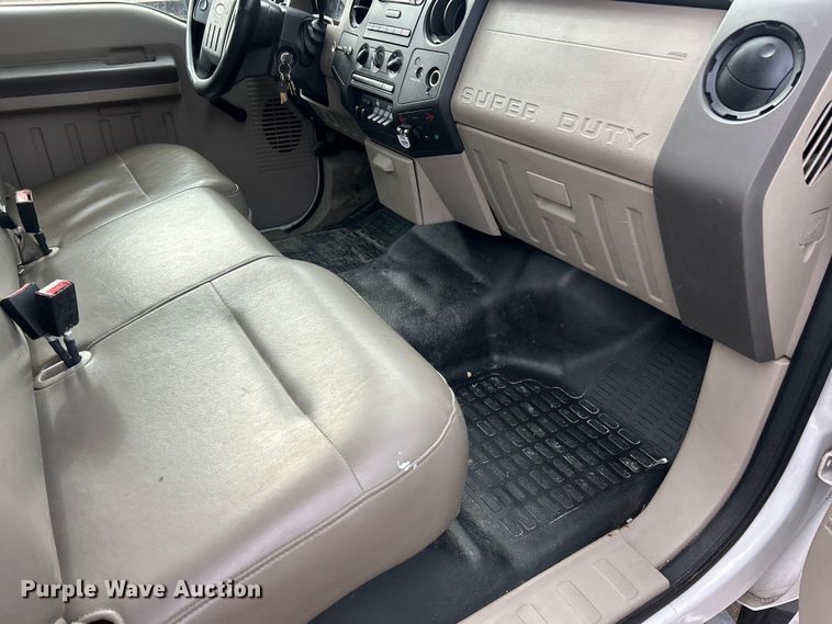 image for item FC5073 2008 Ford F550 XL Super Duty utility / service truck