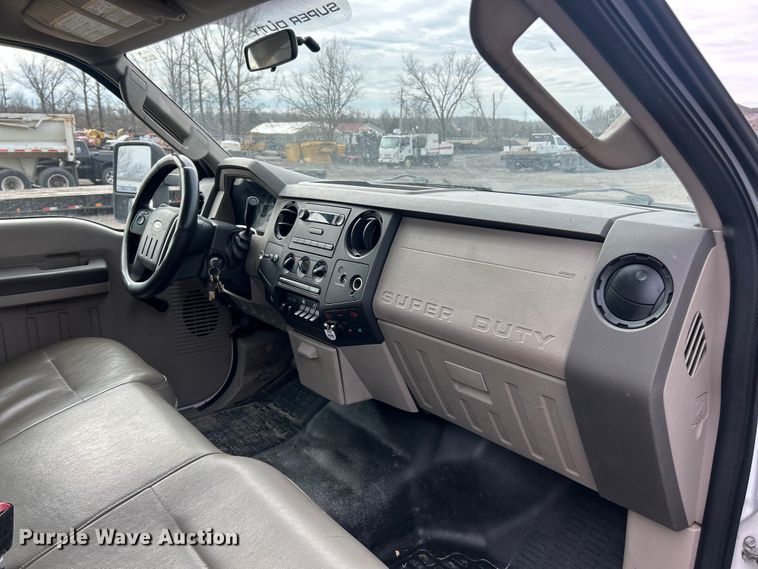 image for item FC5073 2008 Ford F550 XL Super Duty utility / service truck