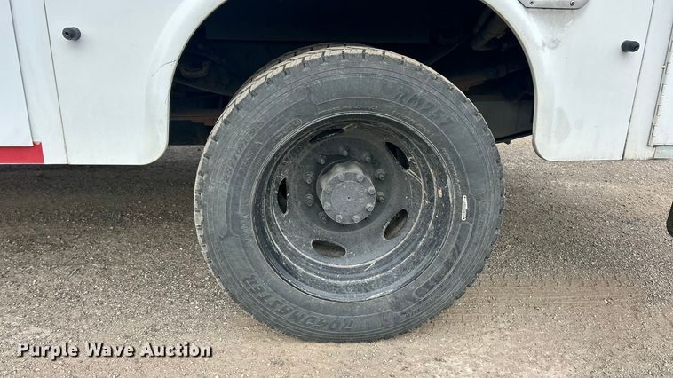 image for item FC5073 2008 Ford F550 XL Super Duty utility / service truck