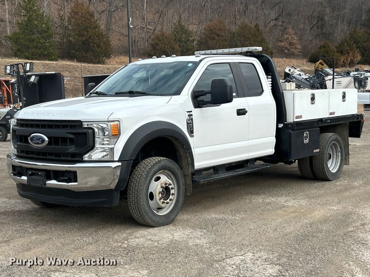 image for item FC5074 2021 Ford F450 XL Super Duty Ext. Cab flatbed truck