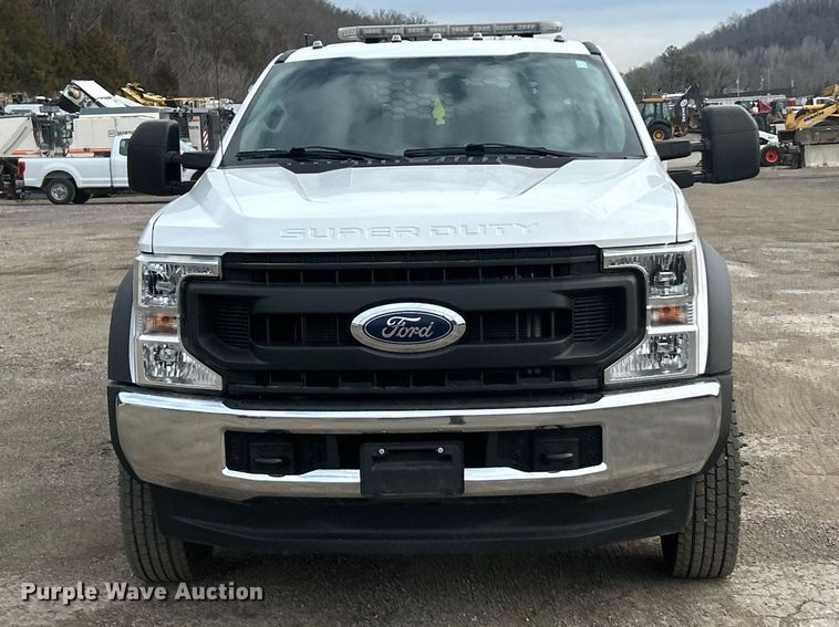 image for item FC5074 2021 Ford F450 XL Super Duty Ext. Cab flatbed truck