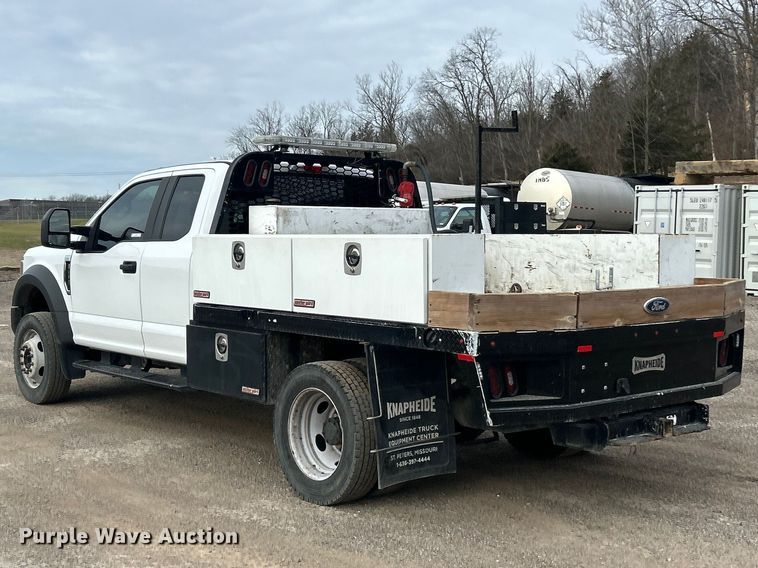 image for item FC5074 2021 Ford F450 XL Super Duty Ext. Cab flatbed truck