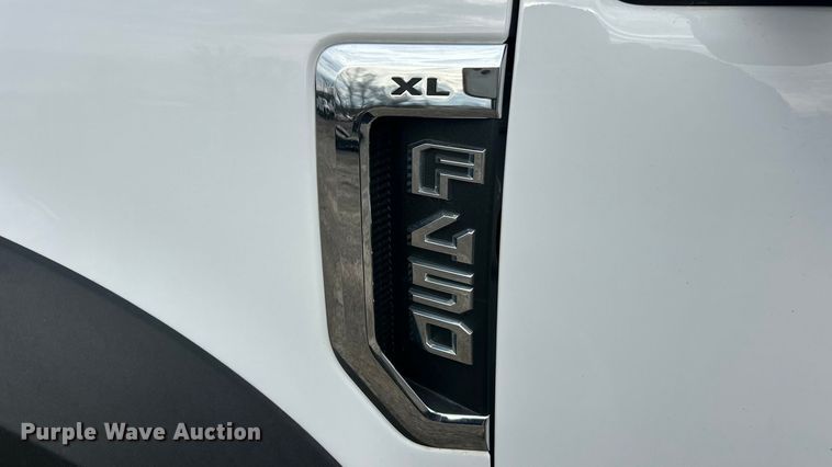 image for item FC5074 2021 Ford F450 XL Super Duty Ext. Cab flatbed truck