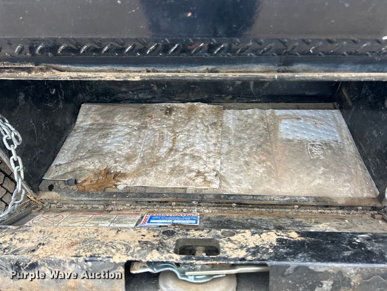 image for item FC5074 2021 Ford F450 XL Super Duty Ext. Cab flatbed truck