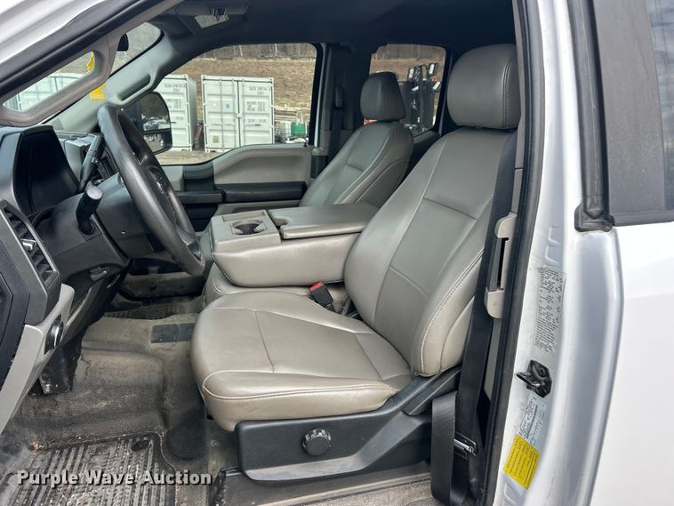 image for item FC5074 2021 Ford F450 XL Super Duty Ext. Cab flatbed truck