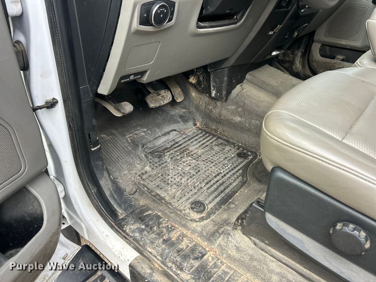 image for item FC5074 2021 Ford F450 XL Super Duty Ext. Cab flatbed truck