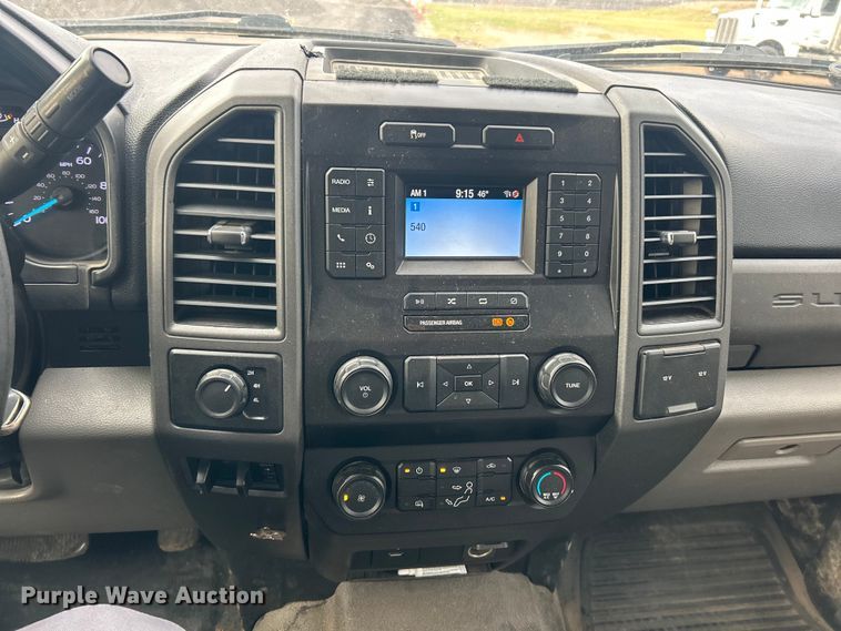 image for item FC5074 2021 Ford F450 XL Super Duty Ext. Cab flatbed truck