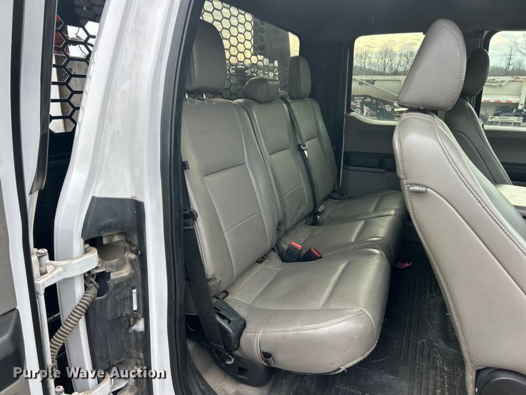 image for item FC5074 2021 Ford F450 XL Super Duty Ext. Cab flatbed truck