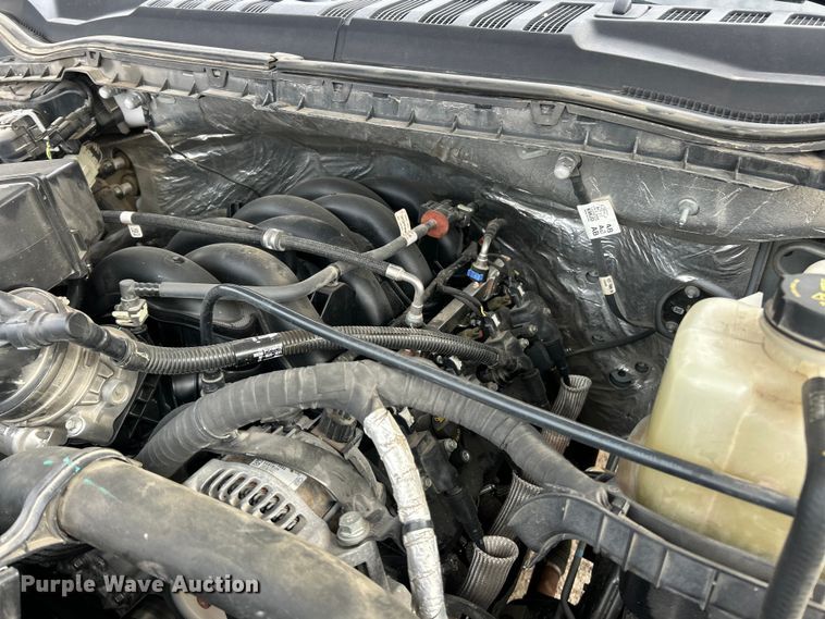 image for item FC5074 2021 Ford F450 XL Super Duty Ext. Cab flatbed truck