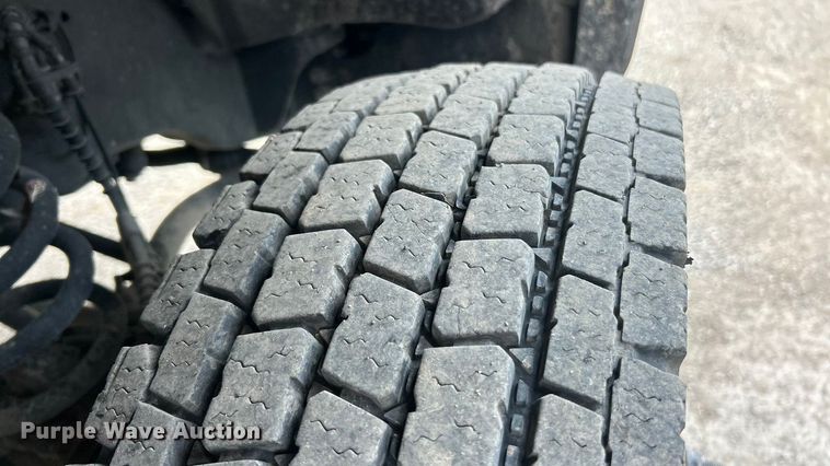 image for item FC5074 2021 Ford F450 XL Super Duty Ext. Cab flatbed truck