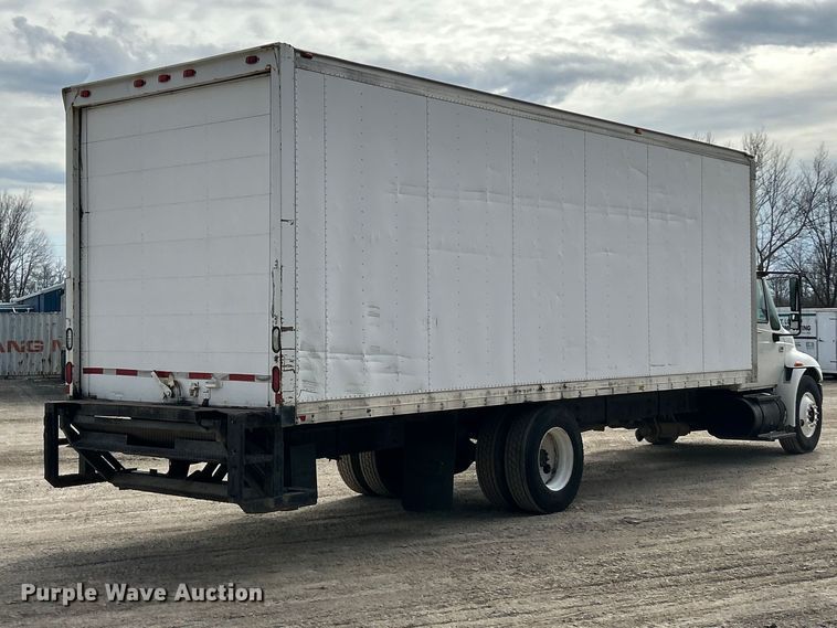 image for item FC5078 2006 International 4300 box truck