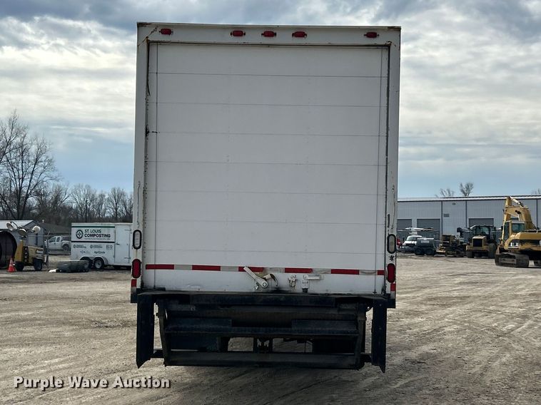 image for item FC5078 2006 International 4300 box truck