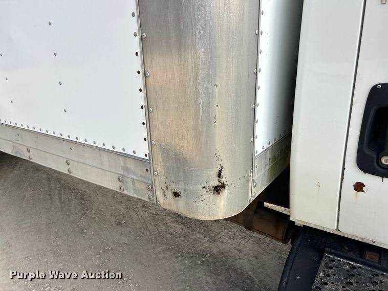 image for item FC5078 2006 International 4300 box truck