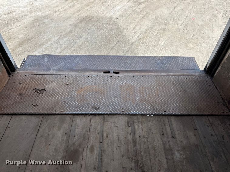 image for item FC5078 2006 International 4300 box truck