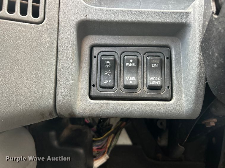 image for item FC5078 2006 International 4300 box truck