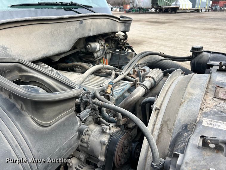 image for item FC5078 2006 International 4300 box truck