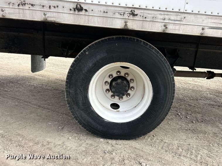 image for item FC5078 2006 International 4300 box truck