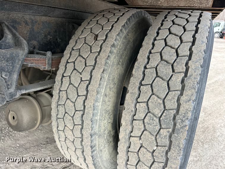 image for item FC5078 2006 International 4300 box truck