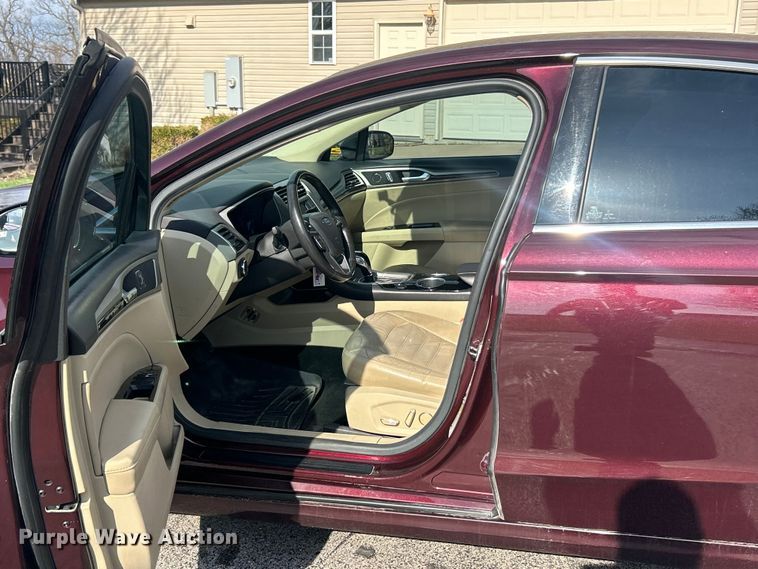 image for item FC5141 2013 Ford Fusion SE 