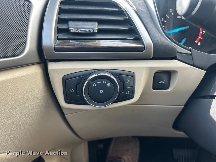 image for item FC5141 2013 Ford Fusion SE 