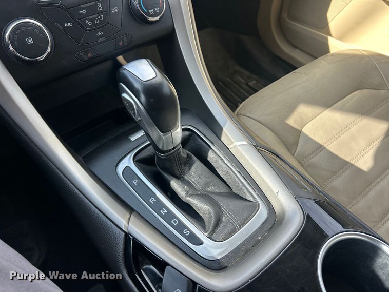 image for item FC5141 2013 Ford Fusion SE 