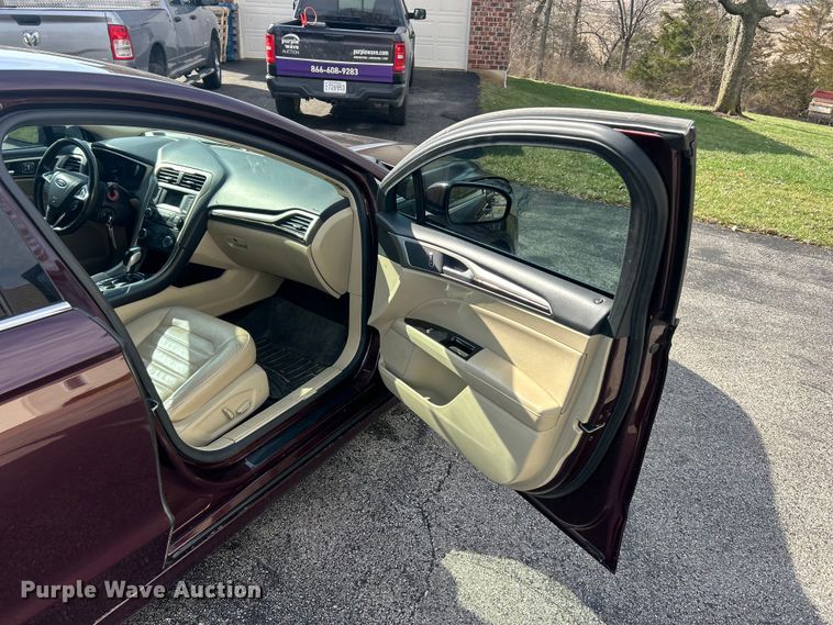 image for item FC5141 2013 Ford Fusion SE 