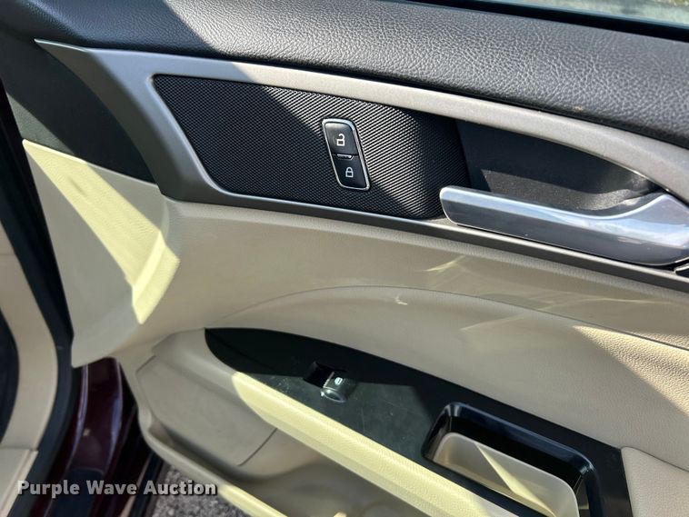 image for item FC5141 2013 Ford Fusion SE 