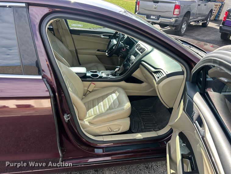 image for item FC5141 2013 Ford Fusion SE 