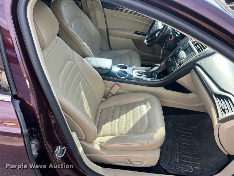 image for item FC5141 2013 Ford Fusion SE 