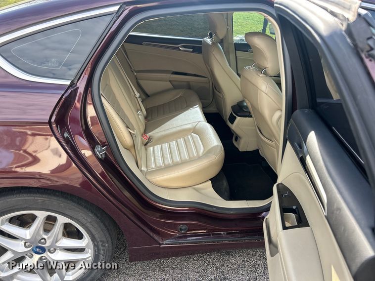 image for item FC5141 2013 Ford Fusion SE 